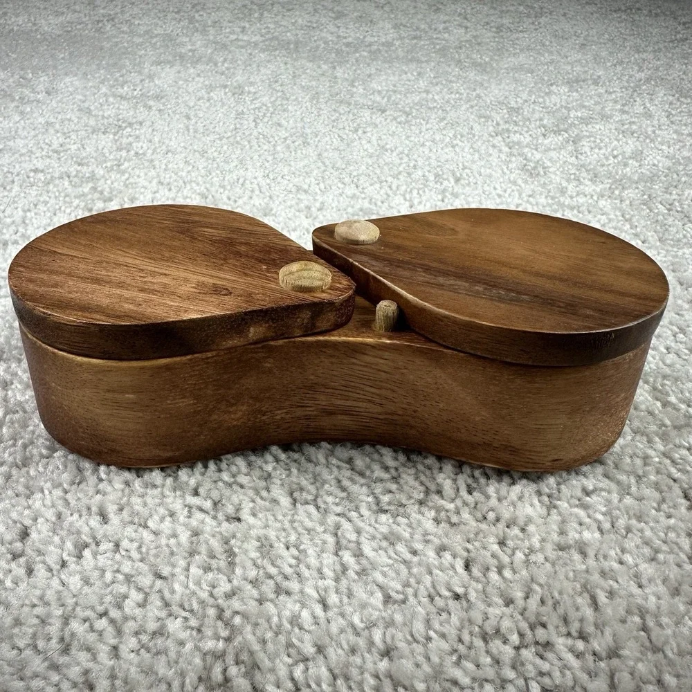 *READ* Meritage Dual Spice Cellar Wood‎ Salt & Pepper Bowls Swivel Lids 2016